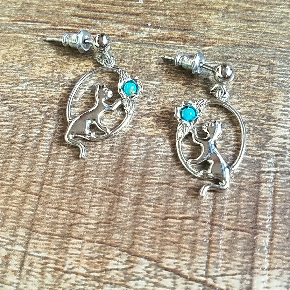 CLEARANCE Kitty reaching for ball earrings